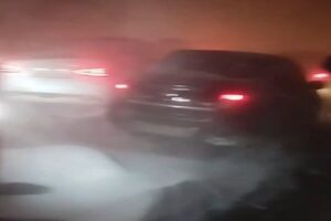 برف و کولاک شدید در  ساراتوف روسیه+فیلم