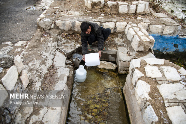 چشمه های آب معدنی روستای حسن رباط اصفهان