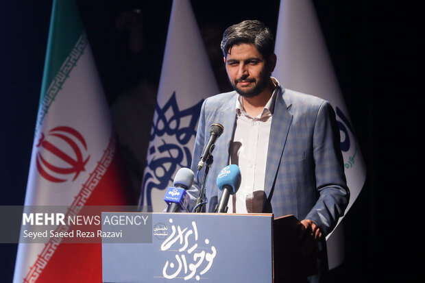 نوجوانی دورهای فوقالعاده برای سرمایهگذاری تربیتی و روانی است