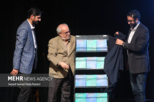 آیین رونمایی از «کتاب نوجوان ایرانی»