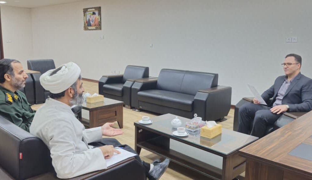 فرماندار تنگستان: ترویج ارزشهای ایثار وظیفهای همگانی است