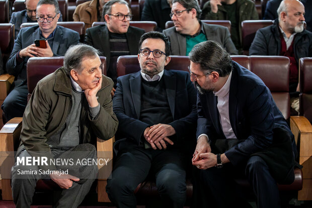 تشییع پیکر کامران فانی