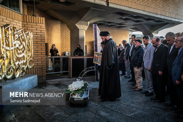 تشییع پیکر کامران فانی