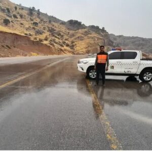 آماده‌باش نیروها و ماشین آلات راهداری در محورهای حادثه خیز جنوب کرمان