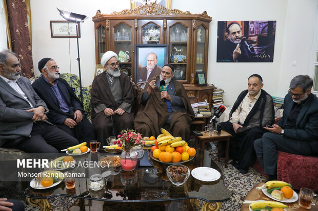 استاد مهدی آصفی، مداحی را امتداد سنت وعظ، تحقیق و دقت در متن می‌داند