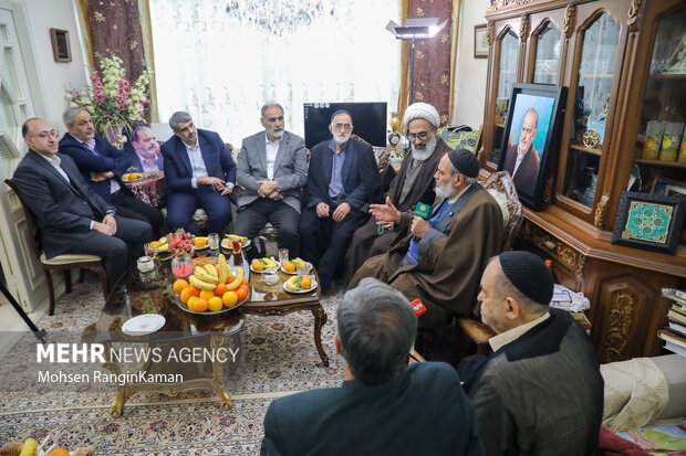 استاد مهدی آصفی، مداحی را امتداد سنت وعظ، تحقیق و دقت در متن می‌داند