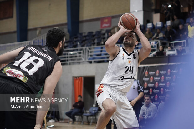 لیگ برتر بسکتبال ؛ گلنور اصفهان و طبیعت اسلامشهر