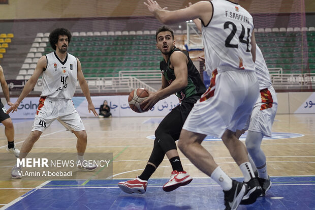 لیگ برتر بسکتبال ؛ گلنور اصفهان و طبیعت اسلامشهر