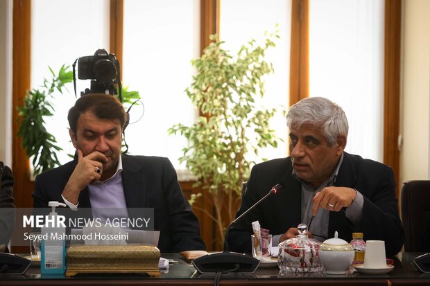 دیدار وزیر علوم و روسای دانشگاه های سراسر کشور با  رئیس مجلس شورای اسلامی