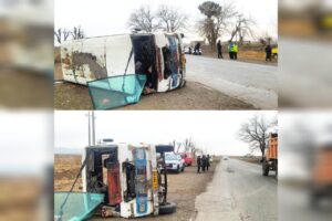 آخرین وضعیت واژگونی مینی بوس در نیشابور؛۱۴ نفر مصدوم شدند