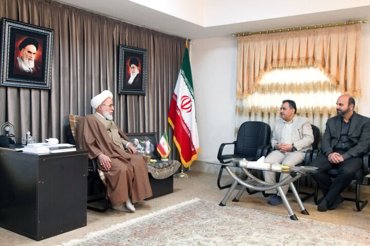 تأکید امام‌جمعه کرمانشاه بر اولویت خدمت به محرومان در مدیریت شهری