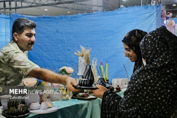 نمایشگاه شب یلدا و سوغات استان‌ها در بندرعباس