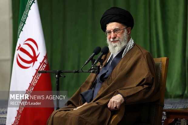 دیدار دست اندرکاران کنگره بزرگداشت ۵۵۸۰ شهید استان البرز با رهبر معظم انقلاب اسلامی 