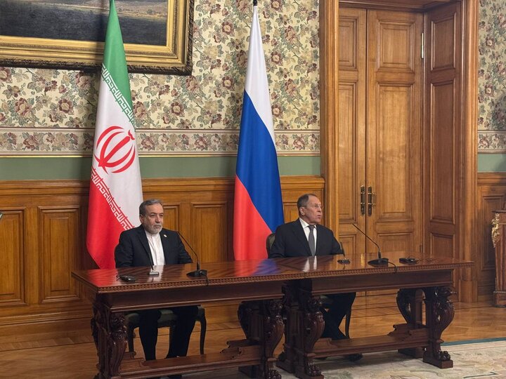 امضای تفاهم نامه همکاری میان دو وزارتخانه خارجه ایران و روسیه