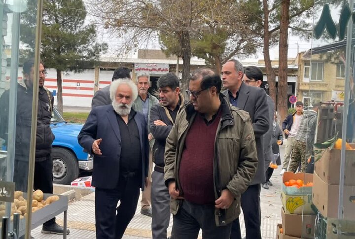 عرضه مستقیم میوه در دامغان؛ تعاون روستایی دست به کار شد