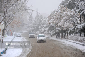 بارش برف در محور ارتباطی ایلام – بدره
