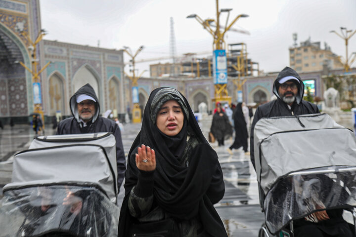 روایت زائران و مجاوران امام رضا(ع) در روز بارانی