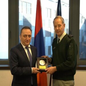 ارمنستان و فرانسه طرح همکاری دفاعی ۲۰۲۶ امضاء کردند