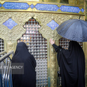 بارش باران در حرم مطهر امام رضا(ع)