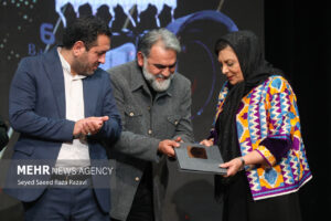 پایان ششمین جشنواره فیلم کوتاه بسیج؛ همه هنرمندان به نوعی بسیجی هستند