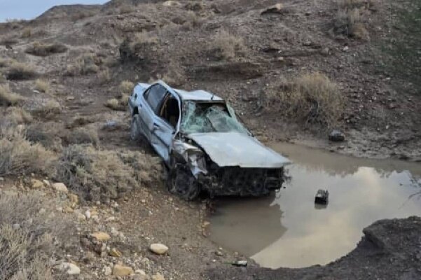 سقوط پژو ۴۰۵ در کانال آب محور اندیمشک–سد دز با ۲ فوتی