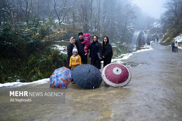 بارش برف پاییزی در ماسوله