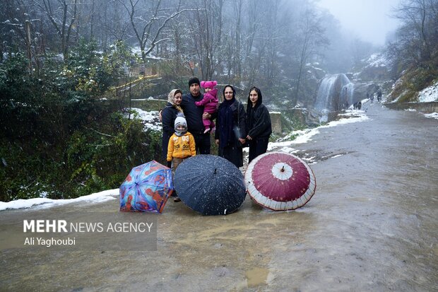 بارش برف پاییزی در ماسوله