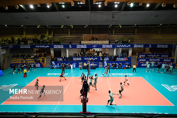 لیگ برتر والیبال - پیکان و رازین پلیمر