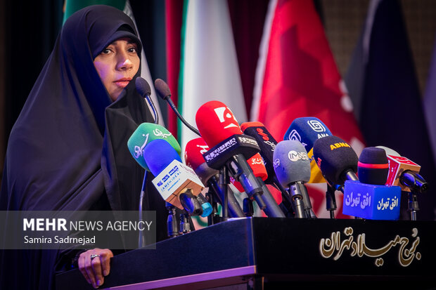 آیین تجلیل از افتخار آفرینان علمی ایران اسلامی