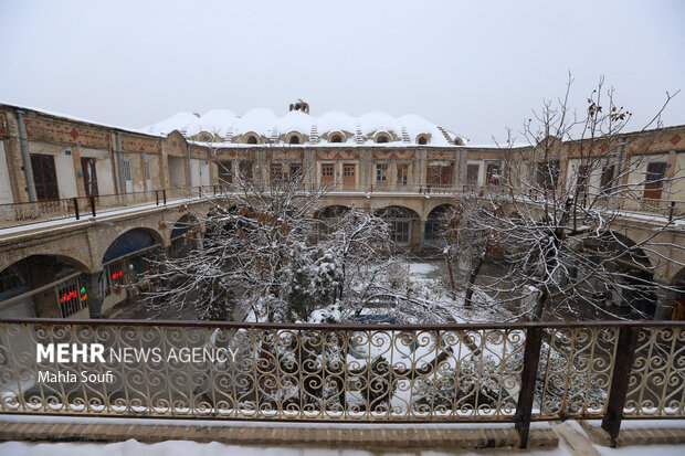 برف پاییزی در  اراک