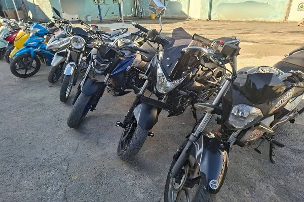 بهاری: ۱۱ دستگاه موتورسیکلت سرقتی در بوکان کشف شد