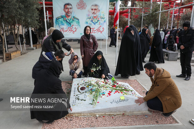 آیین بدرقه کاروان «سرباز وطن»