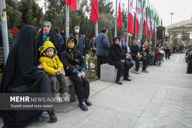 آیین بدرقه کاروان «سرباز وطن»