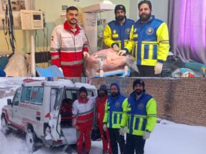 تولد میان برف و کولاک؛ نجات مادر و نوزاد در مسیرهای مسدود دهنو