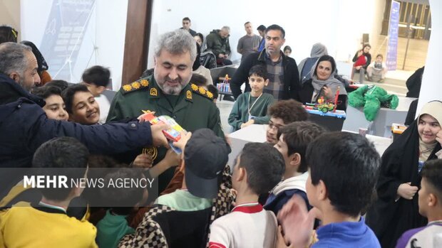 امینی: جوانان ایرانی با اراده و علم دشمنان انقلاب را ناکام گذاشته اند