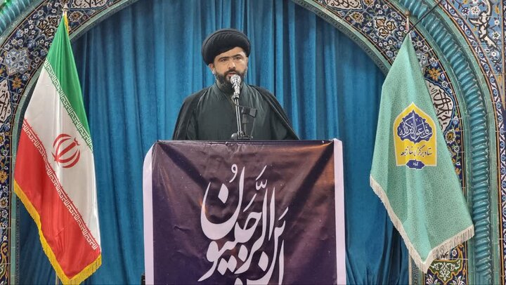 امام جمعه موقت گناوه: میدان جنگ رسانه‌ای را نباید به دشمن واگذار کرد