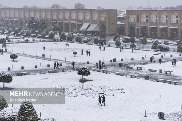 نخستین برف پاییزی در نصف جهان