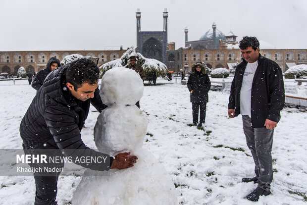 نخستین برف پاییزی در نصف جهان