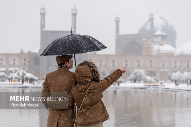 نخستین برف پاییزی در نصف جهان