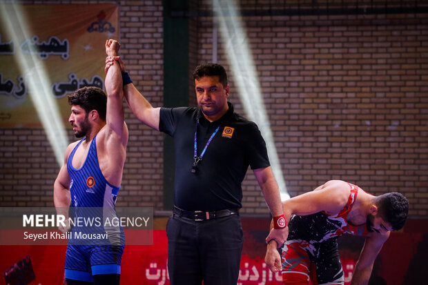 مسابقات کشتی فرنگی قهرمانی بزرگسالان کشور در اهواز