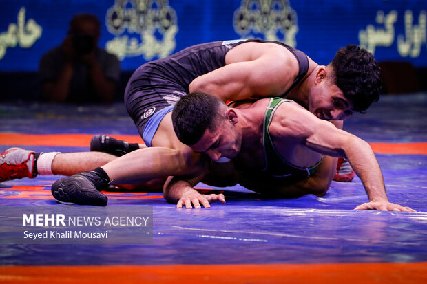 مسابقات کشتی فرنگی قهرمانی بزرگسالان کشور در اهواز