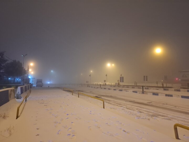 بارش برف گردنه امین‌الله بجنورد را سفیدپوش کرد