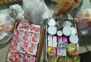 توزیع بسته‌های صبحانه میان دختران بی‌سرپرست خرم‌آباد