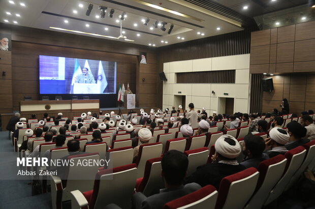 آئین تکریم و معارفه مدیرکل تبلیغات اسلامی هرمزگان