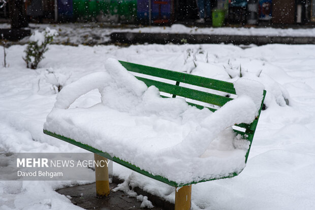 تصاویری از شهر برفی چناران