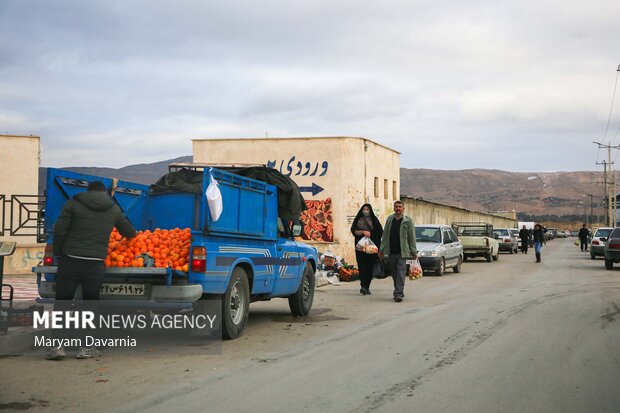 بازار خرید شب یلدا در بجنورد
