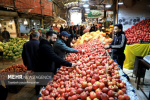 «یلدا» در تنگنای اقتصادی؛ وقتی دخل و خرج همخوانی ندارد