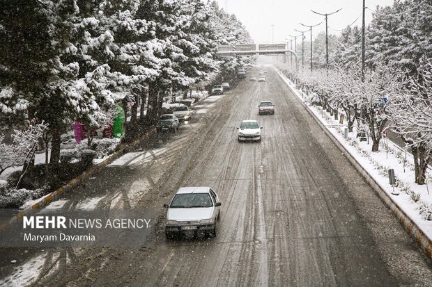 شهرداری پاوه برای برف و یخبندان آماده‌باش کامل دارد
