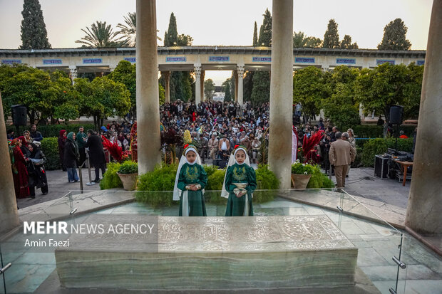 شب یلدا در آرامگاه حافظ