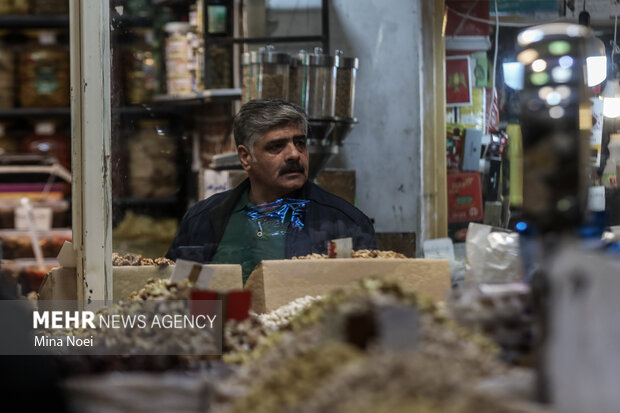 شب بلند، سفره کوتاه